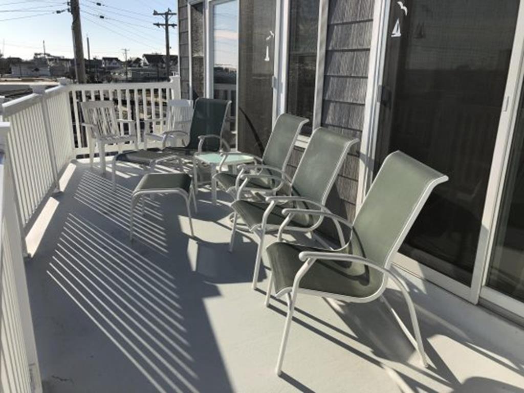 2510 SURF AVENUE 200 NORTH WILDWOOD SUMMER VACATION RENTALS with POOLS at